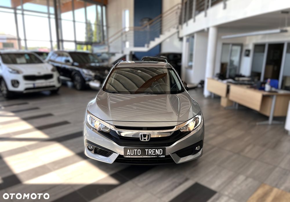 Honda Civic 1.5 i-VTEC Turbo CVT Sport Plus - 4