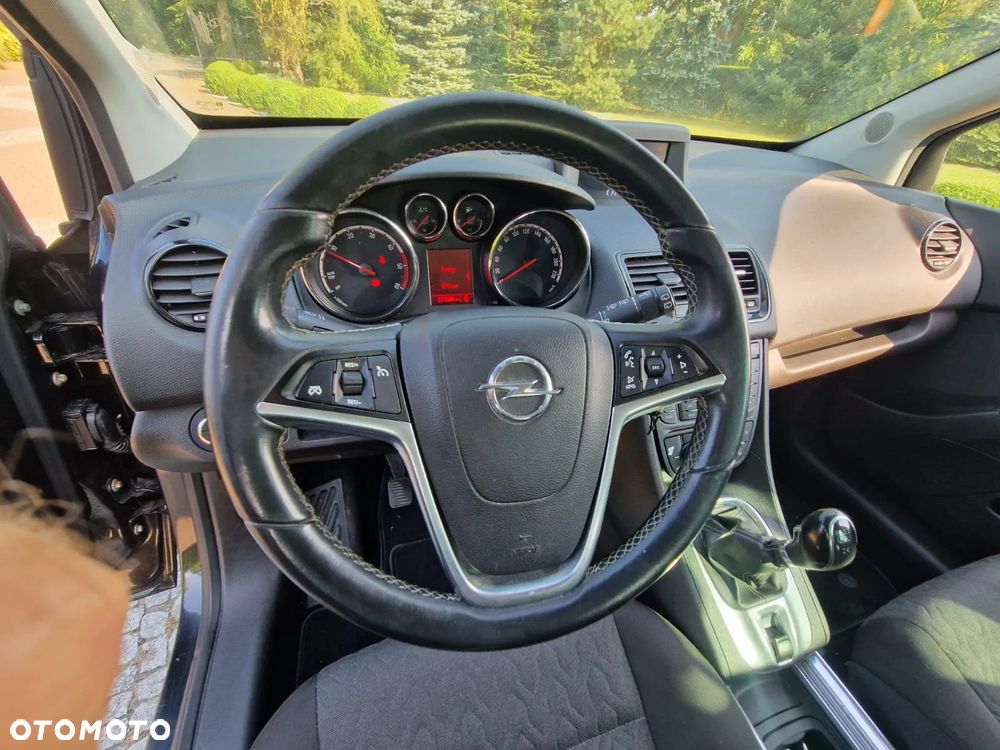 Opel Meriva - 14