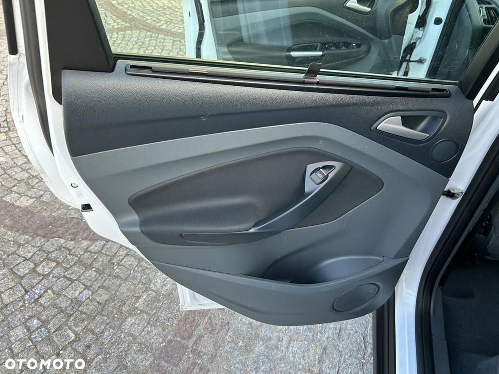 Ford C-MAX - 18