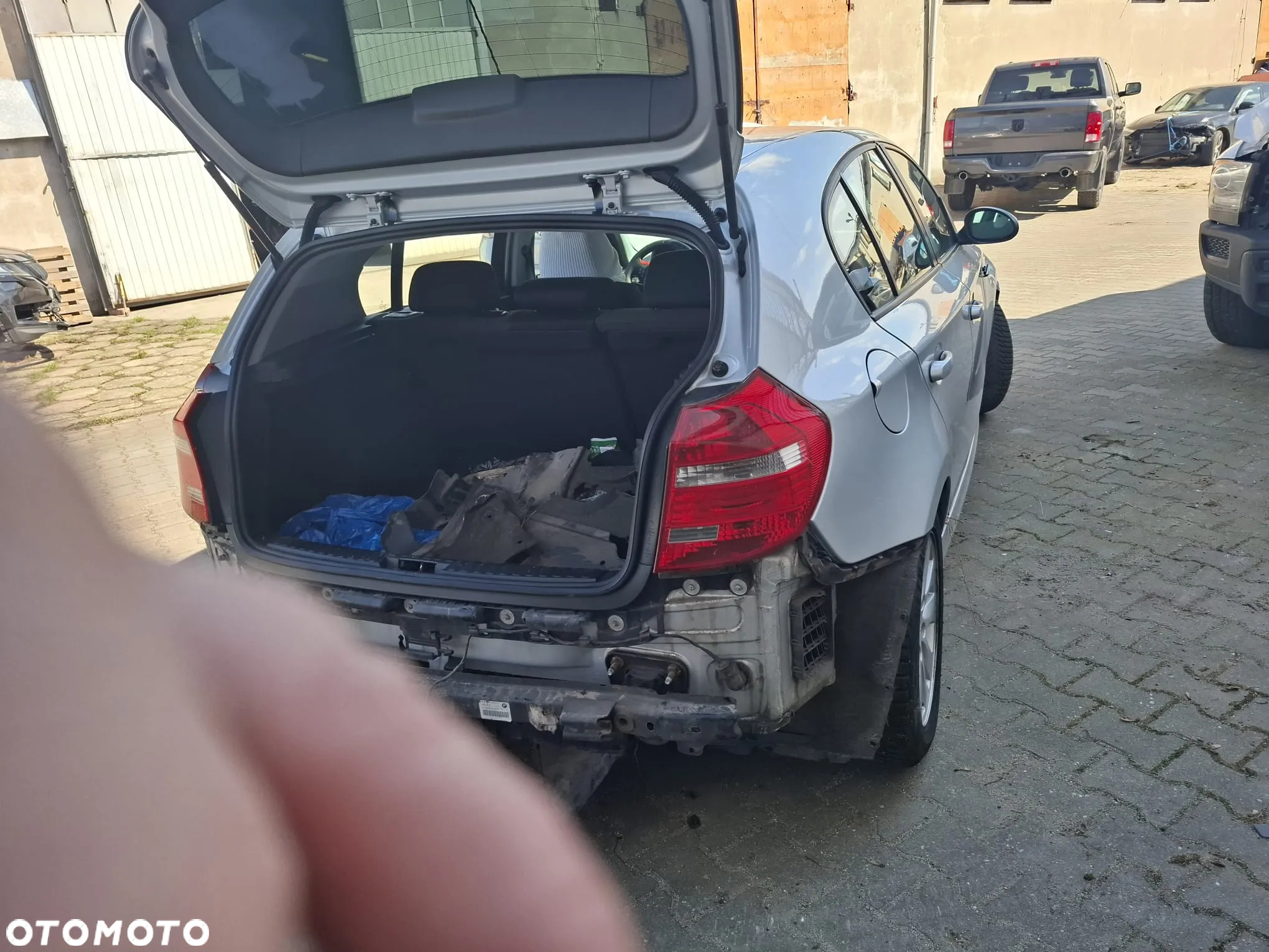 BMW Seria 1 120i - 4