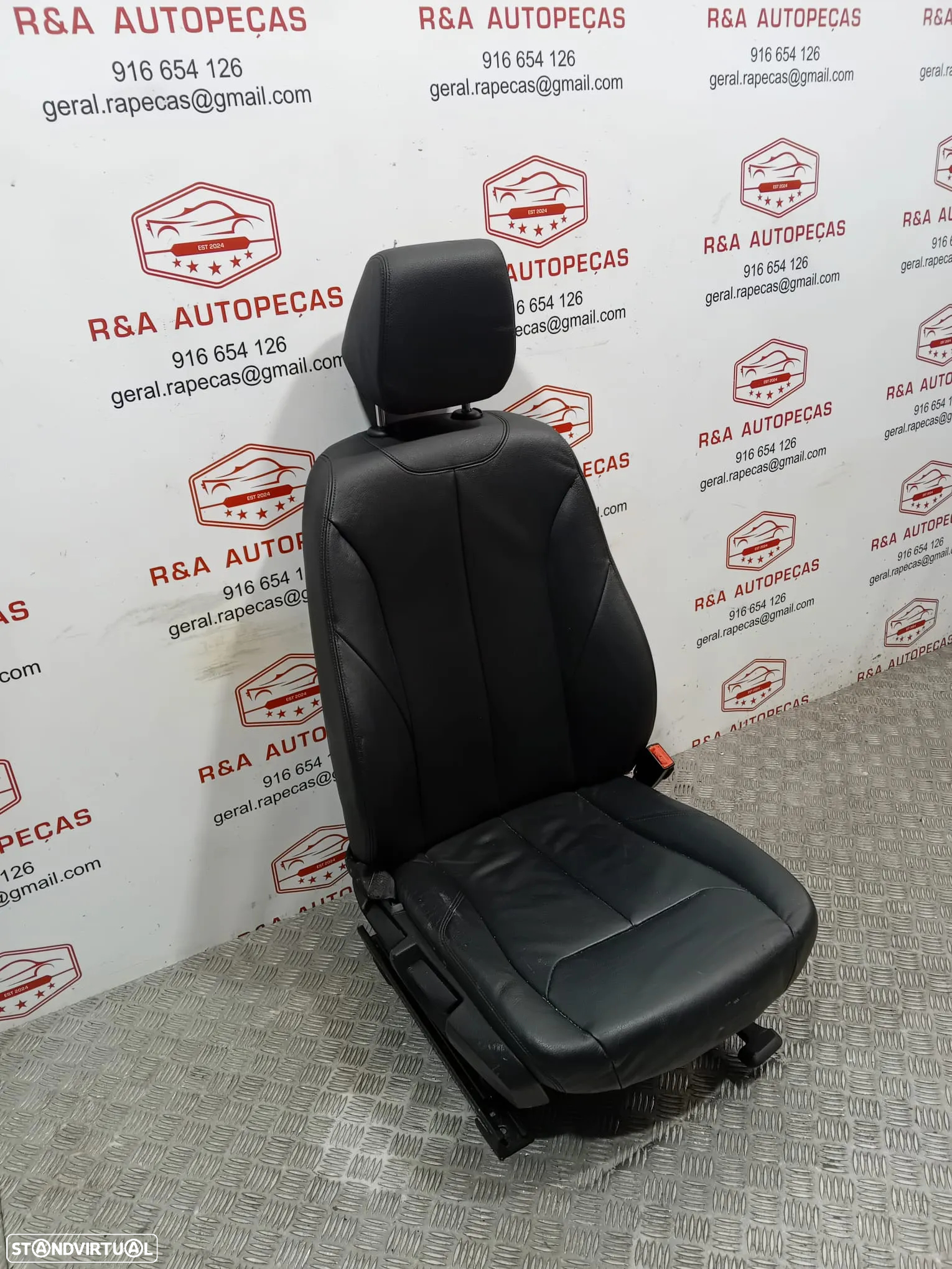 Conjunto de Bancos BMW Serie 1 F20 em Pele - 22