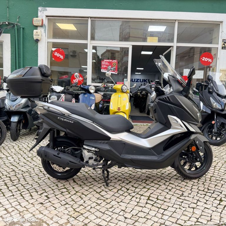 Sym Cruisym 125 - 18