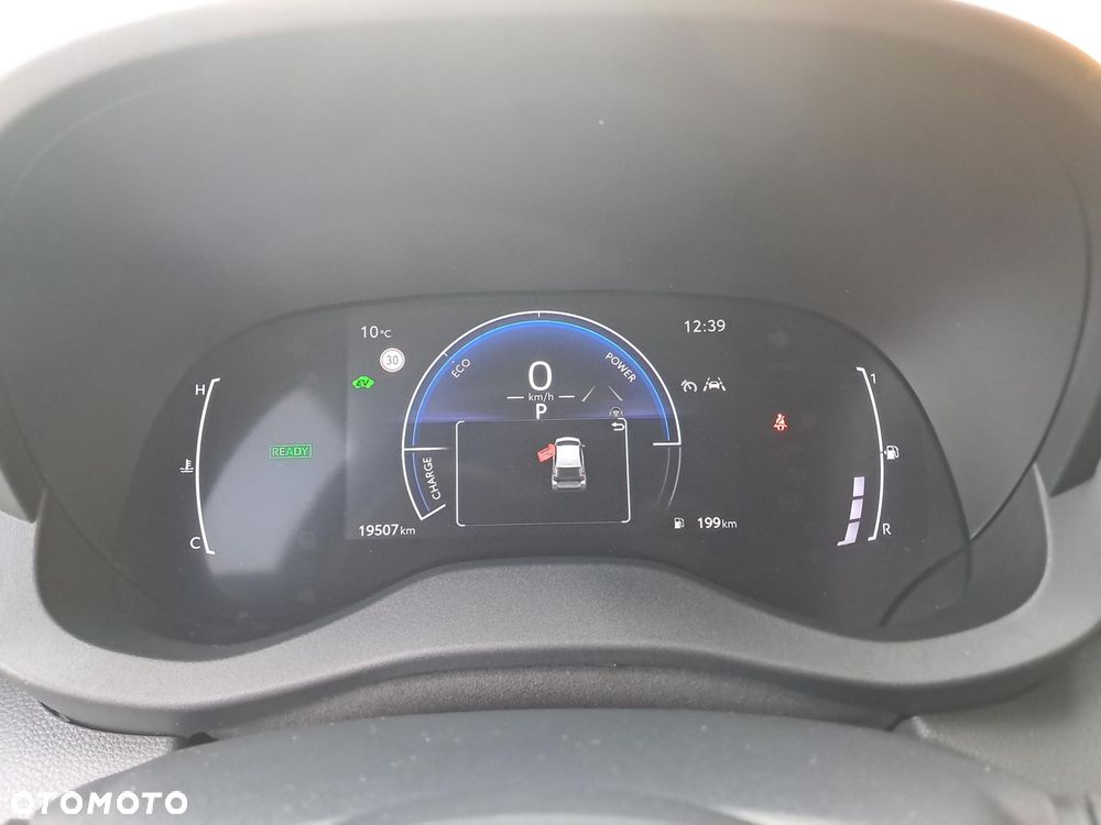 Toyota Yaris Hybrid 1.5 Style - 26