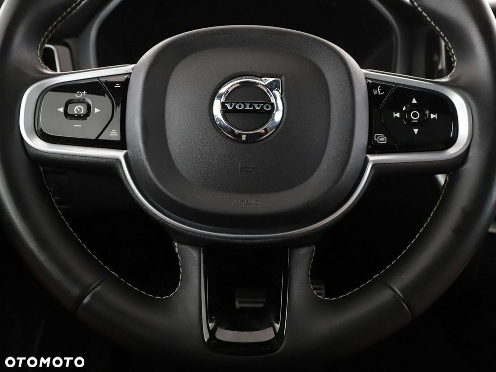 Volvo XC 60 T8 AWD Recharge Geartronic RDesign - 23