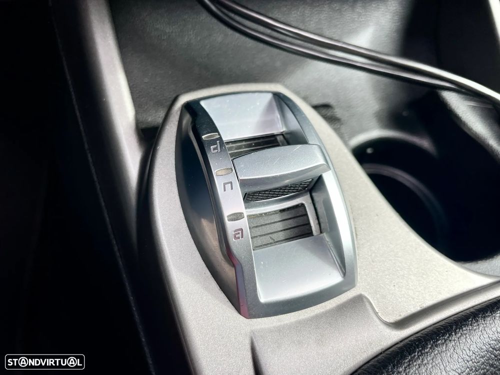 Alfa Romeo MiTo 1.3 JTD Distinctive S&S - 10