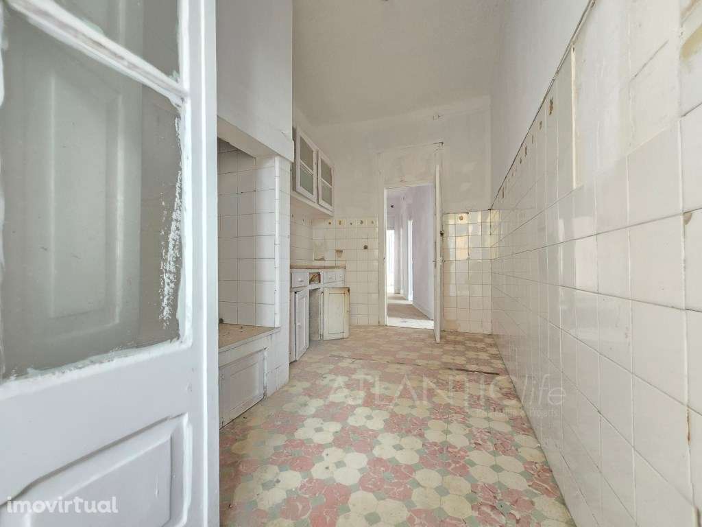 Apartamento T2 + 1 em Arroios - Excelente Oportunidade! - Grande imagem: 2/12