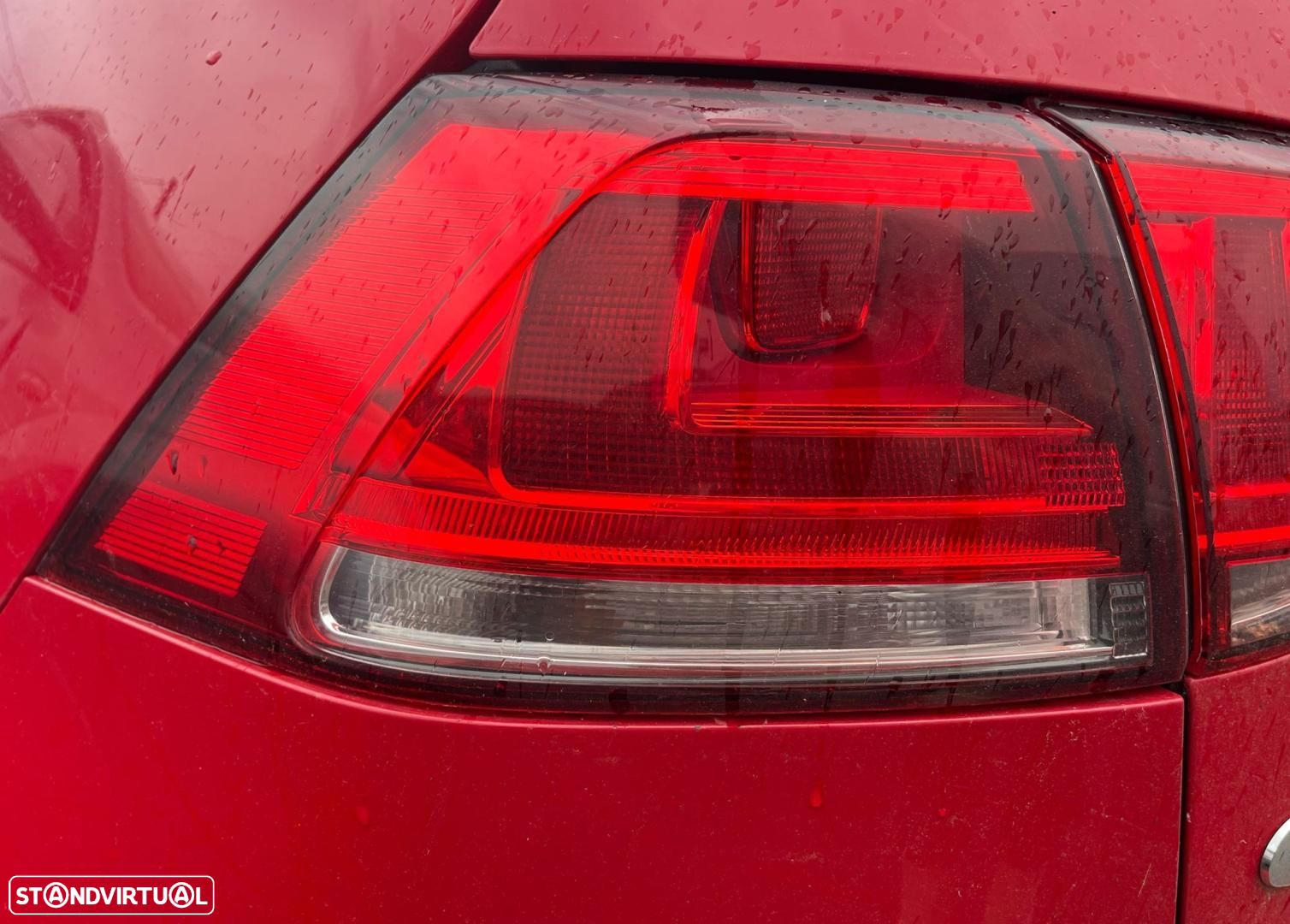 FAROLIM TRASEIRO ESQUERDO VOLKSWAGEN GOLF VII 5G1BE1 - 1