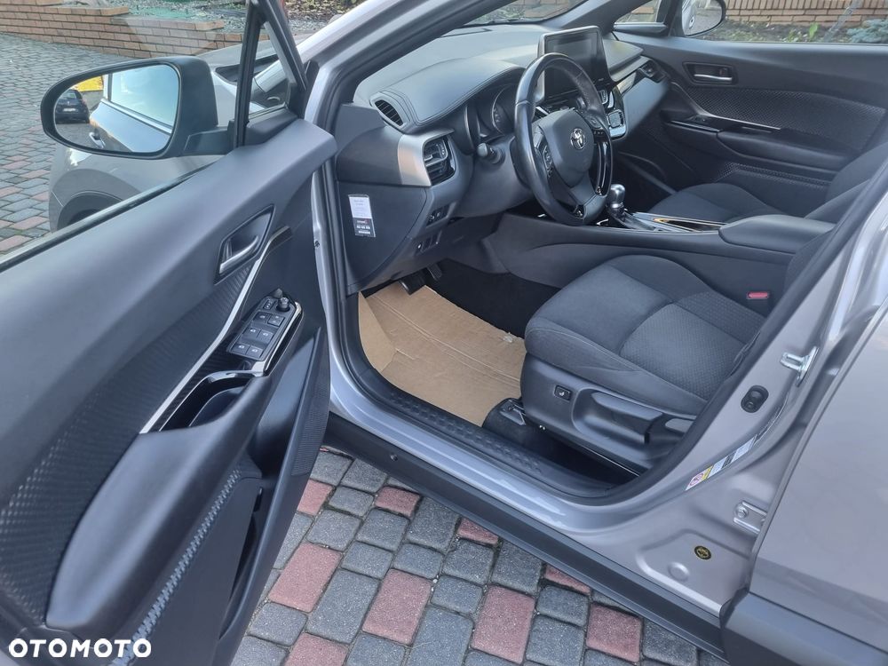 Toyota C-HR - 24