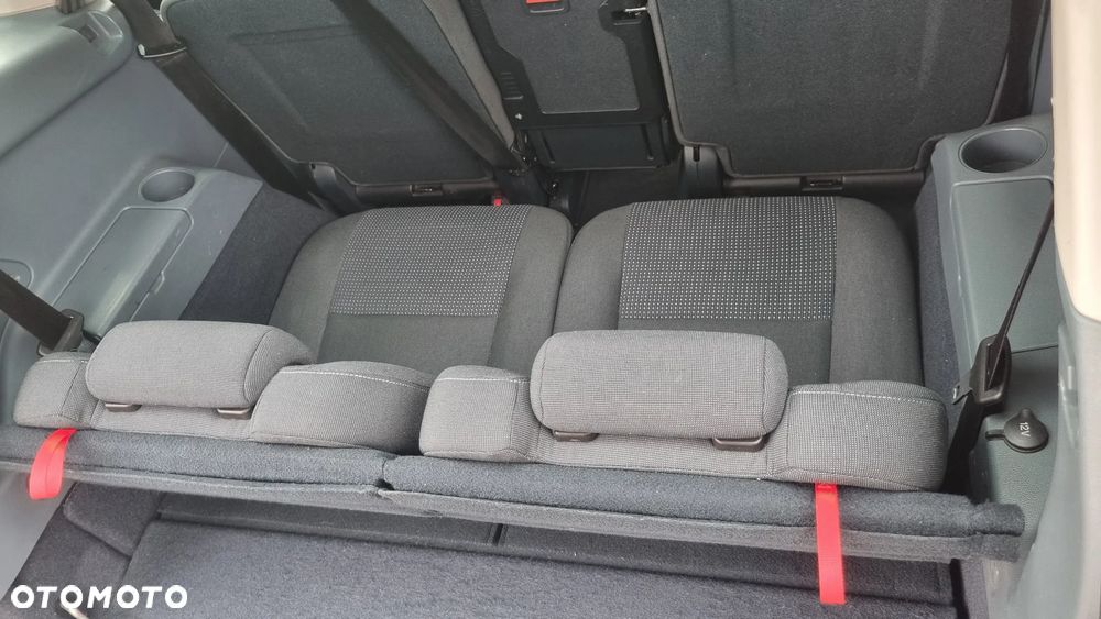 Ford Grand C-MAX - 8