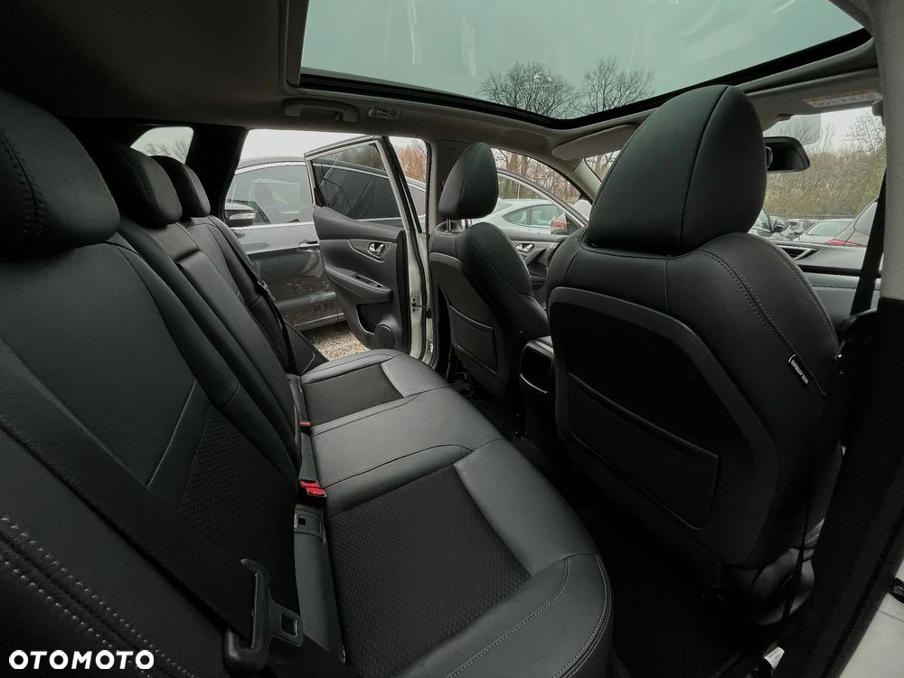 Nissan Qashqai 1.2 DIG-T N-Connecta EU6 - 18