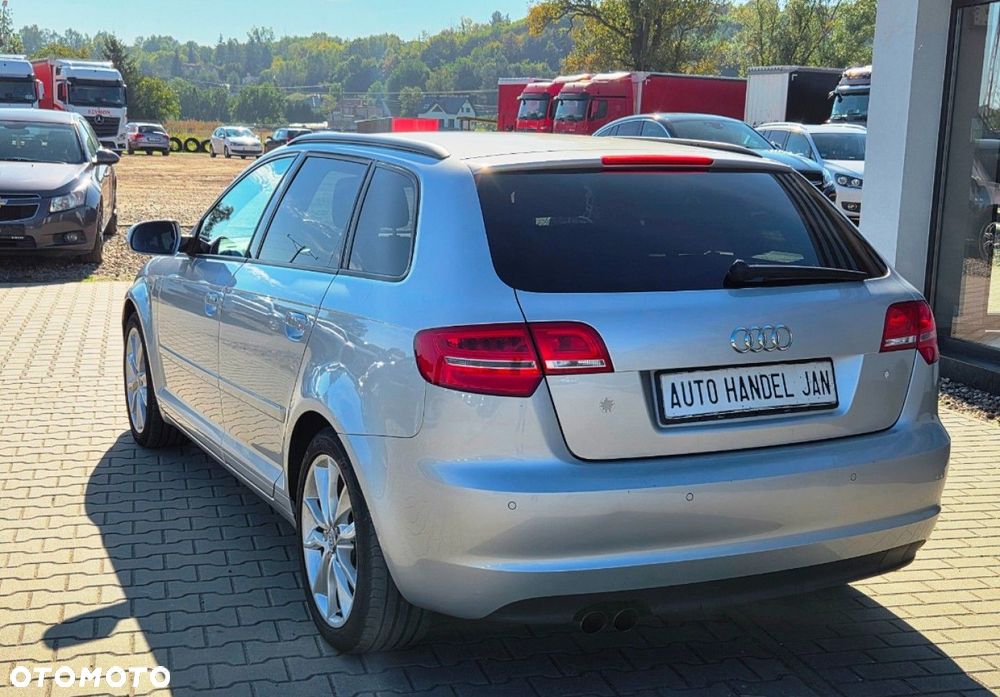 Audi A3 Sportback - 17
