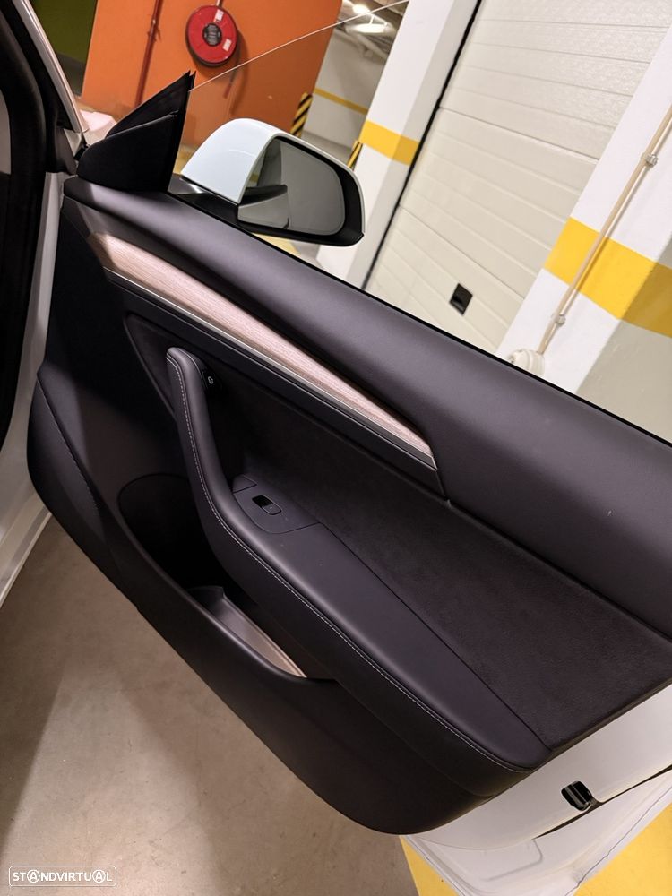 Tesla Model 3 Performance Dual Motor AWD - 13
