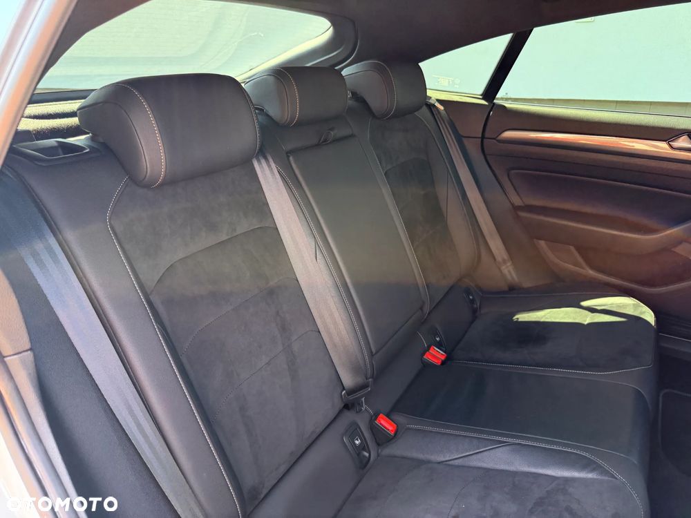 Volkswagen Arteon 2.0 TDI SCR R-Line DSG - 18