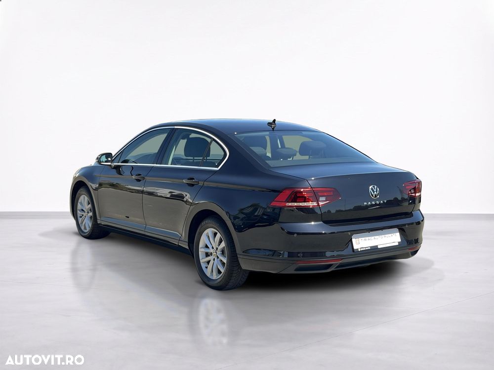 Volkswagen Passat 2.0 TDI DSG Comfortline - 4