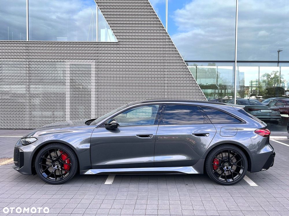 Audi RS5 Avant - 7