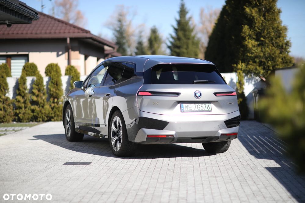 BMW iX xDrive40 76.6kWh - 20