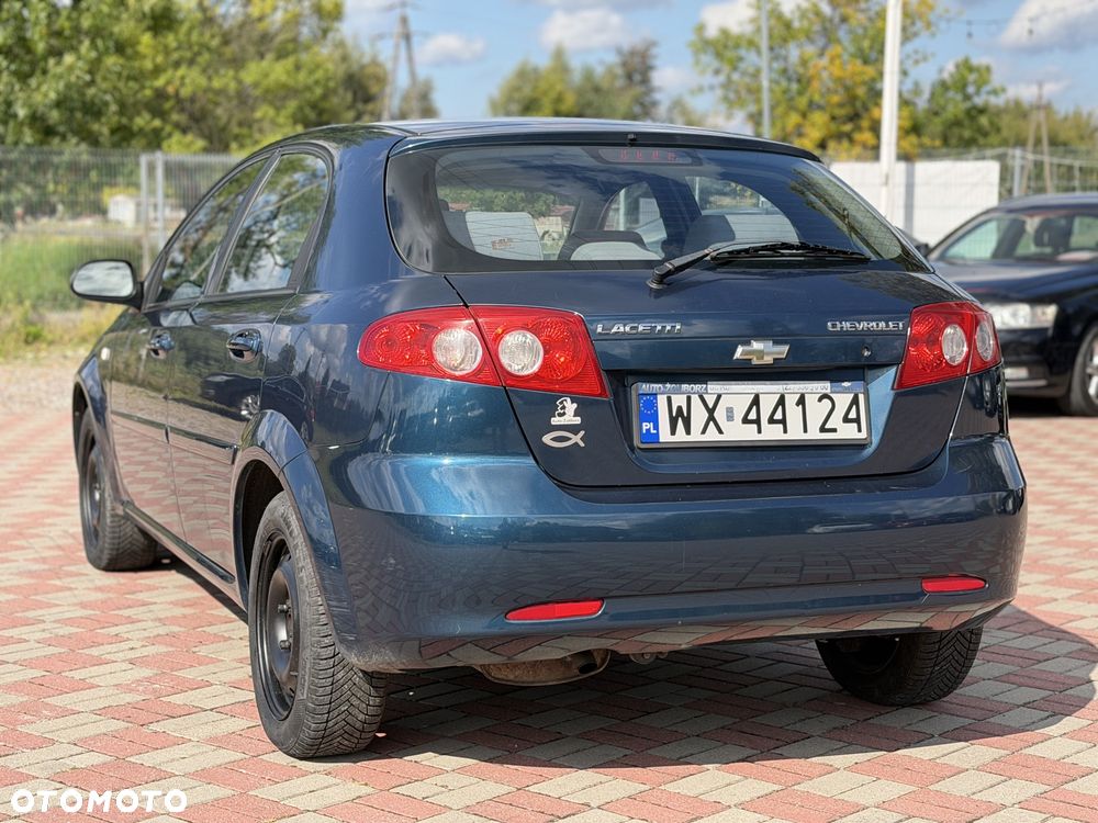 Chevrolet Lacetti - 4