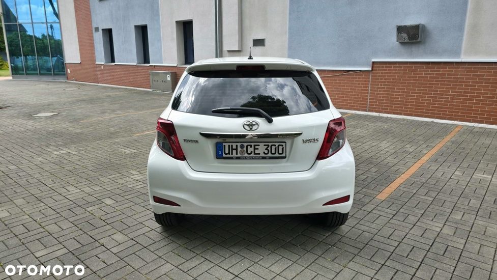 Toyota Yaris 1.33 Premium - 10