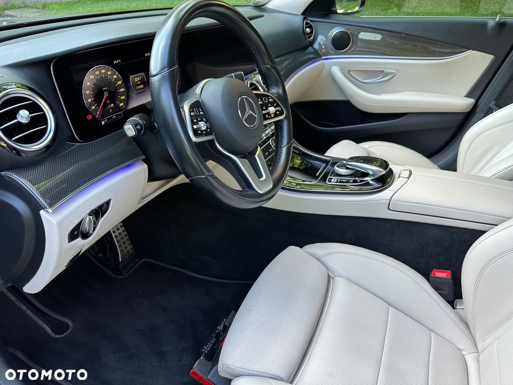 Mercedes-Benz Klasa E 220 d 4-Matic Business Edition 9G-TRONIC - 7