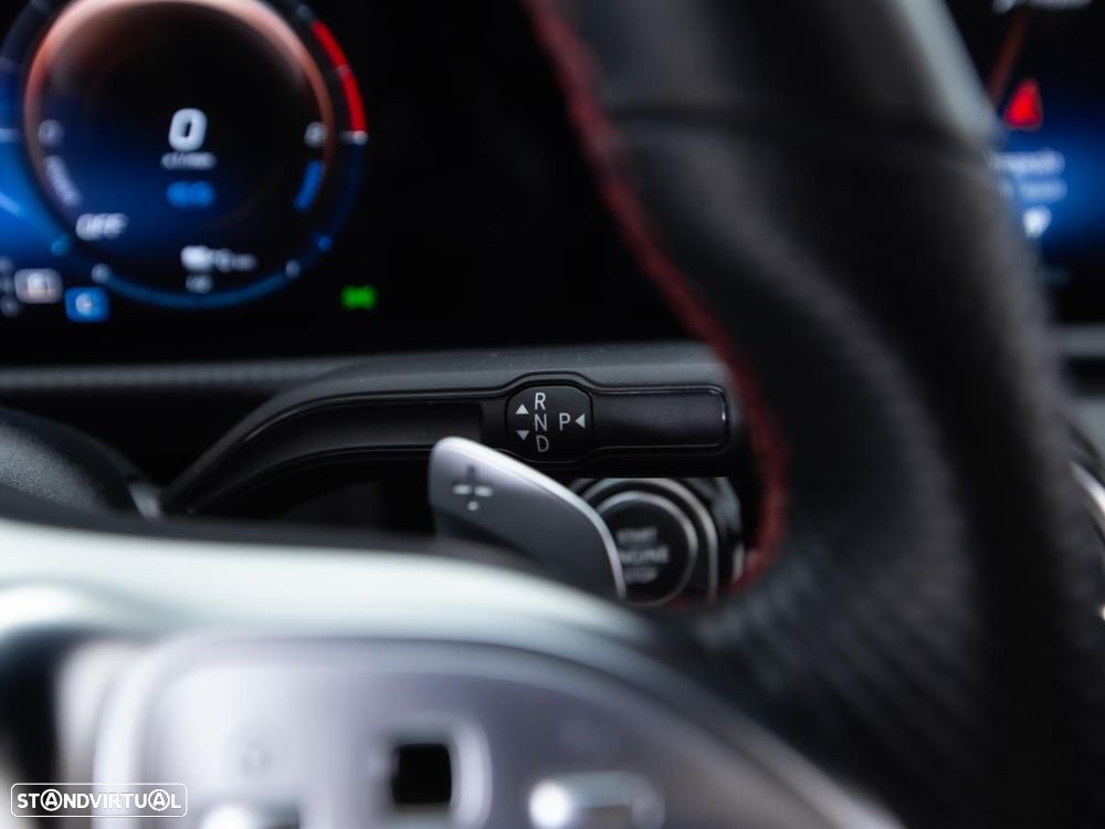 Mercedes-Benz A 250 e 8G-DCT AMG Line - 17