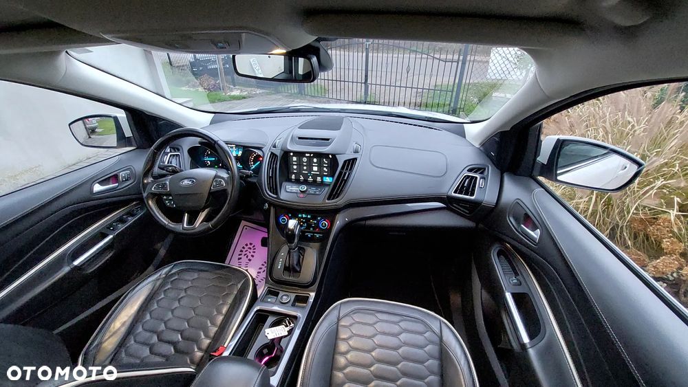 Ford Kuga 2.0 TDCi 4x4 Vignale - 23