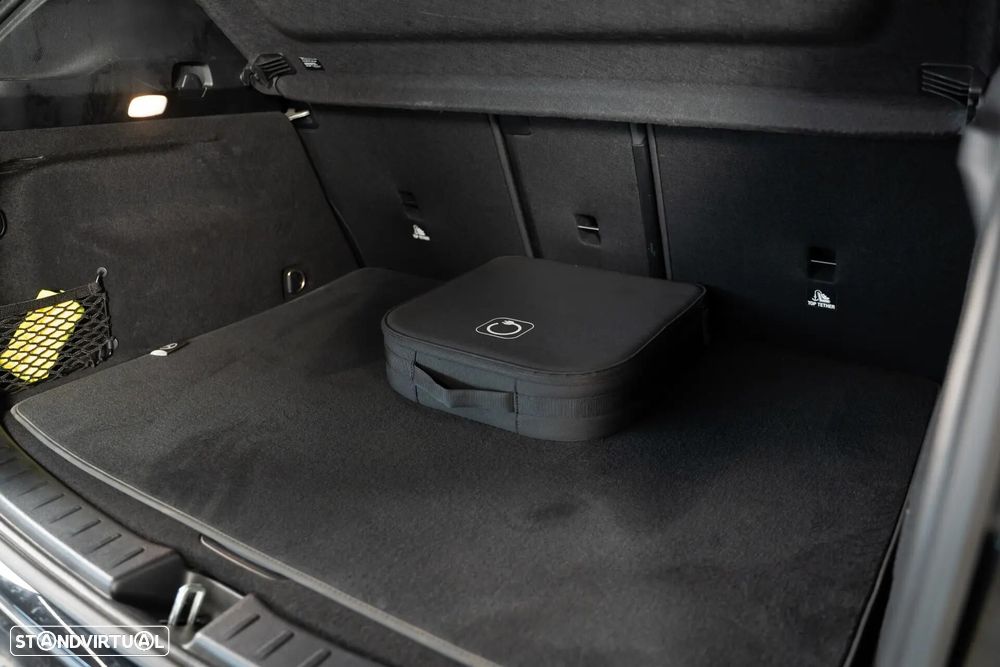 Mercedes-Benz EQA - 46