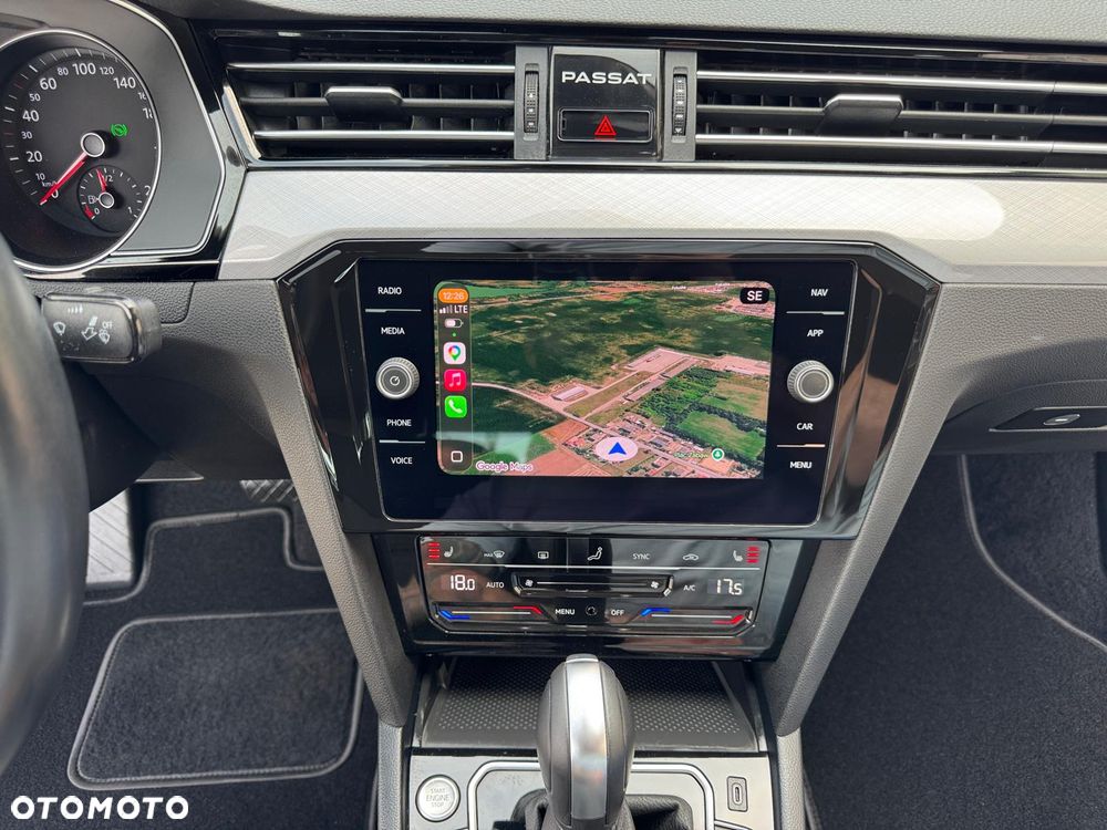 Volkswagen Passat 2.0 TSI Business DSG - 26