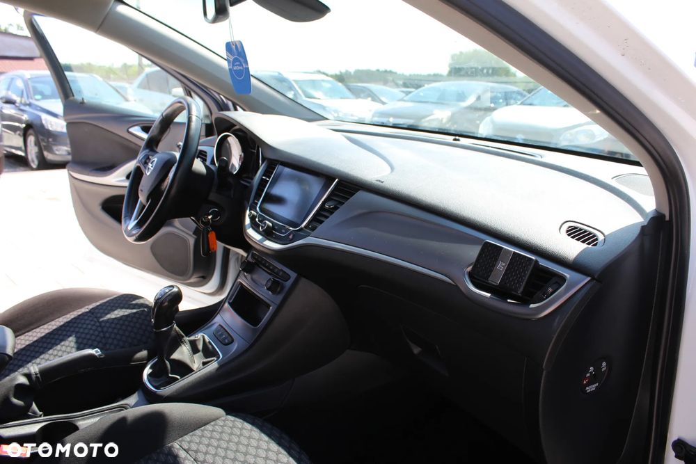 Opel Astra 1.4 Turbo Ultimate - 24