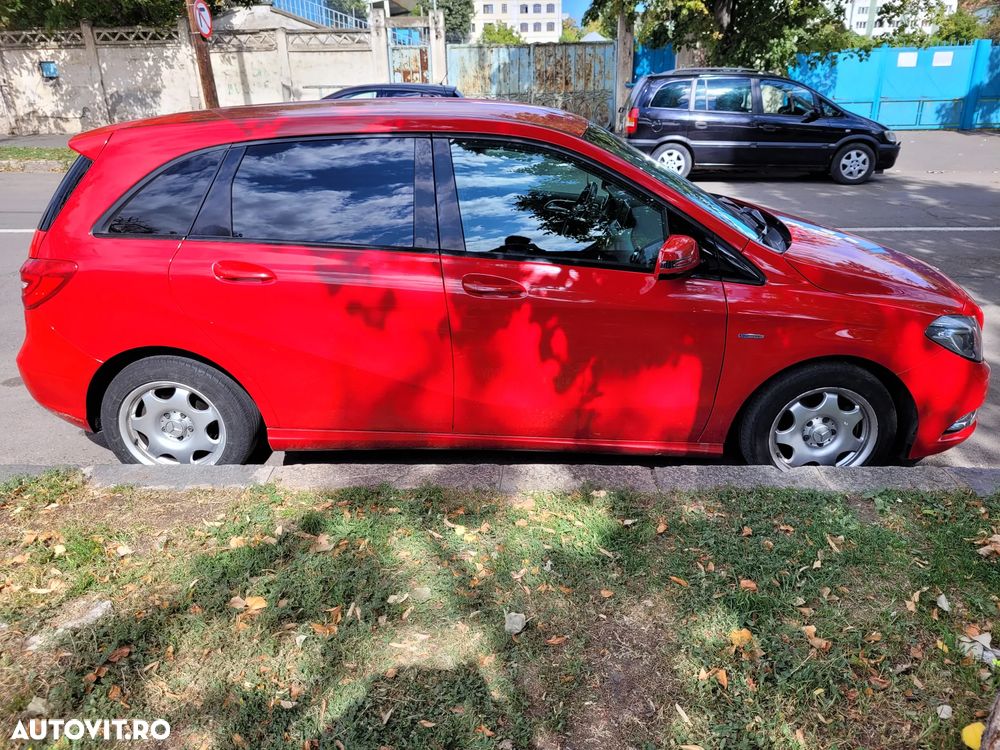 Mercedes-Benz B 180 - 4