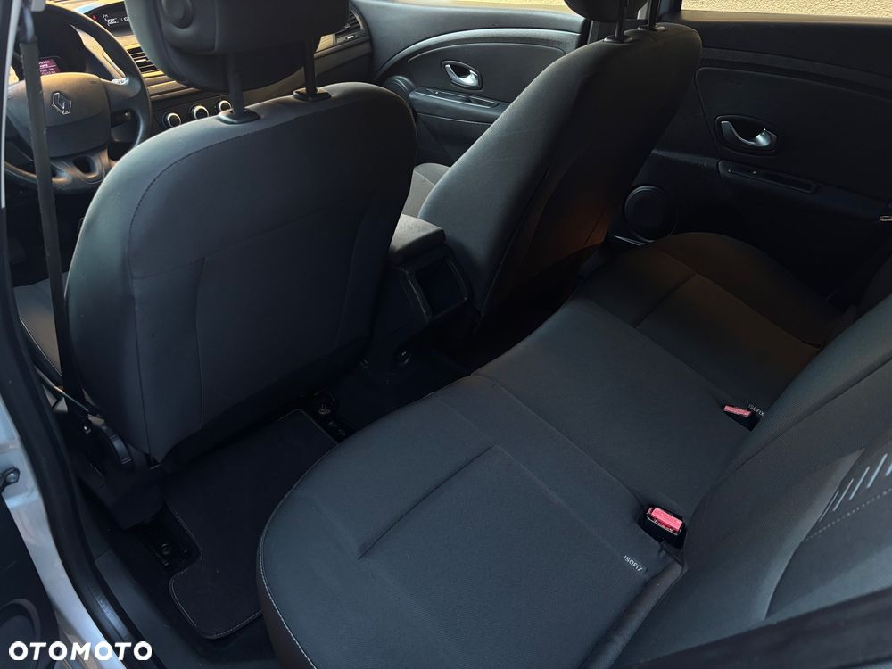 Renault Megane 1.6 16V 100 Authentique - 6