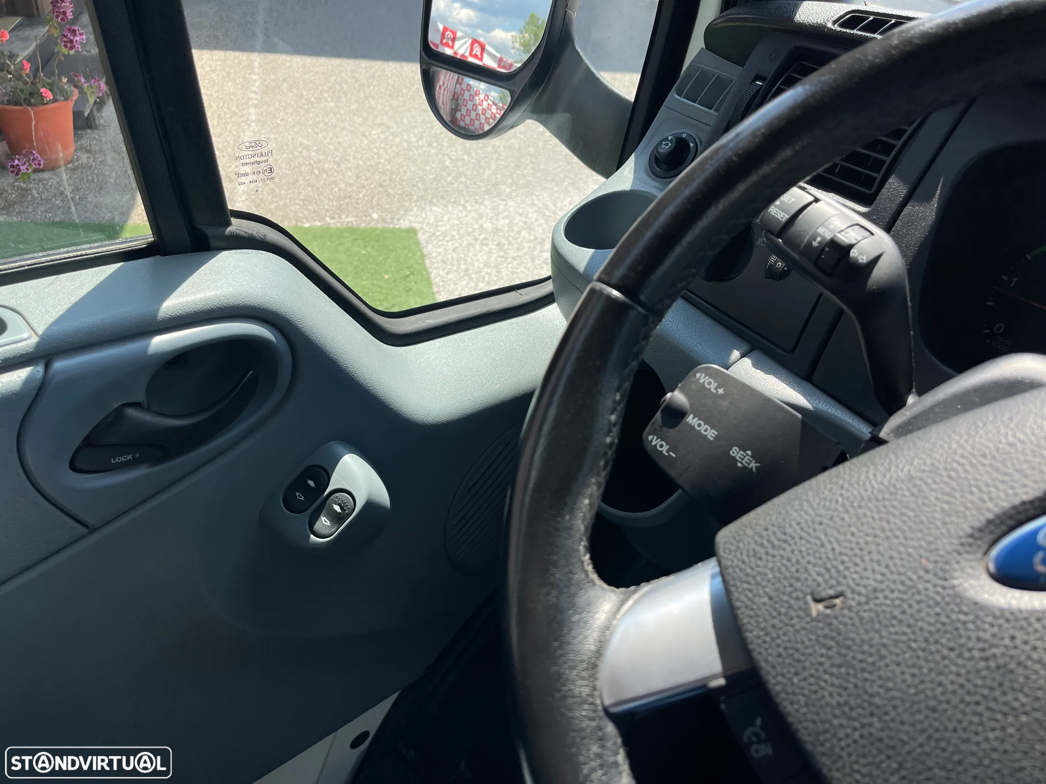 Ford Transit LMC Liberty TI 618 - 18