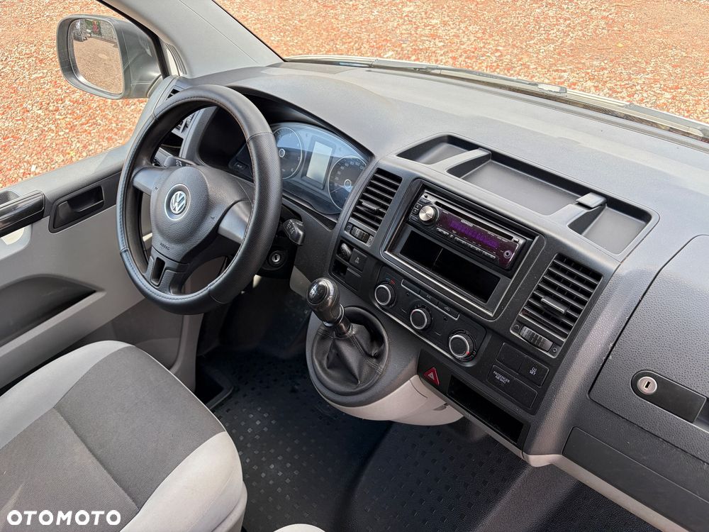 Volkswagen Transporter - 11