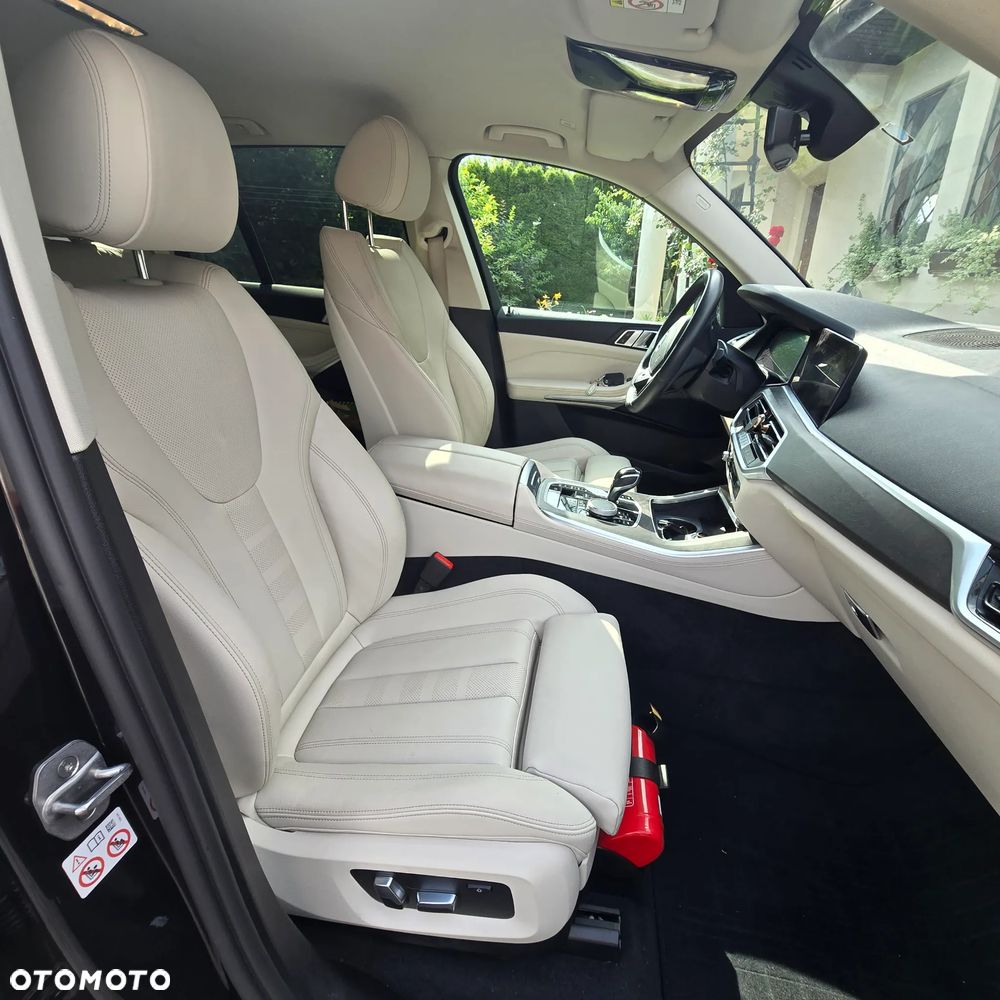 BMW X5 xDrive30d mHEV - 9