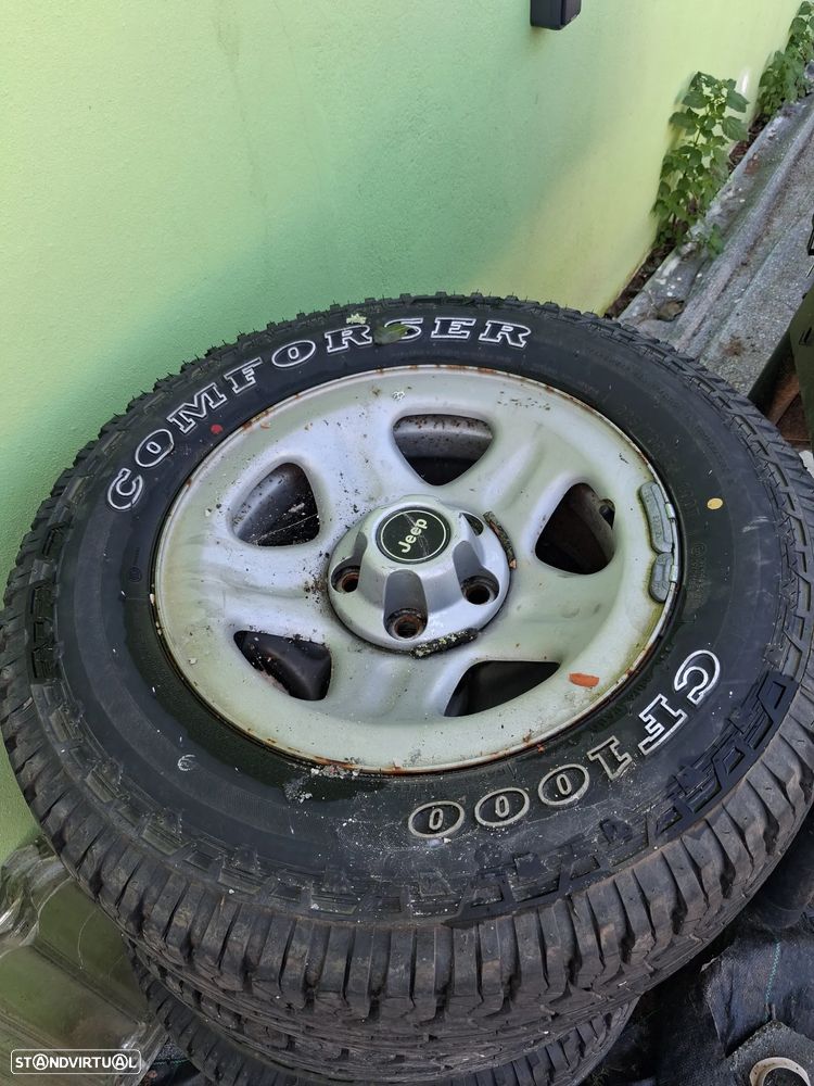 Jeep Grand Cherokee - 13