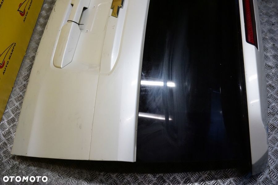 CHEVROLET TAHOE SUBURBAN 2015- Klapa Tył Szyba Spoiler Kompletna USA - 8