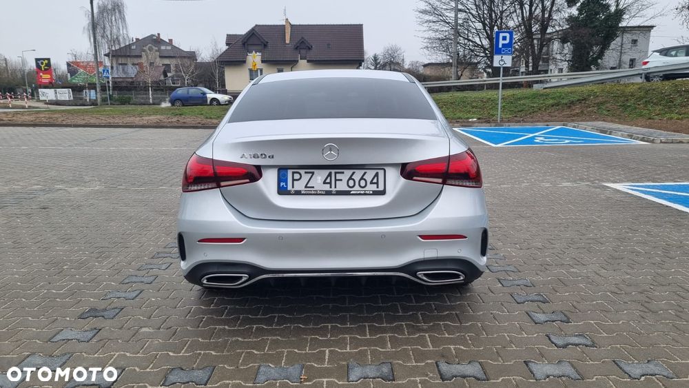 Mercedes-Benz Klasa A 180 d 7G-DCT - 7