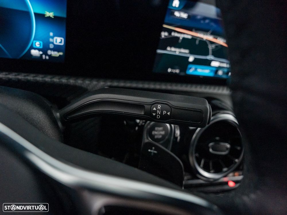 Mercedes-Benz CLA 250 e Shooting Brake Style Plus - 24