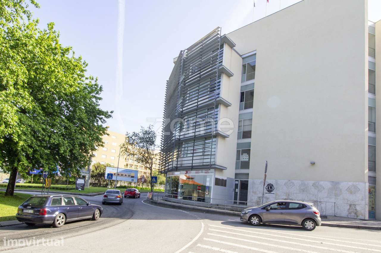 Escritório para arrendamento em Maximinos, Braga - Grande imagem: 2/18