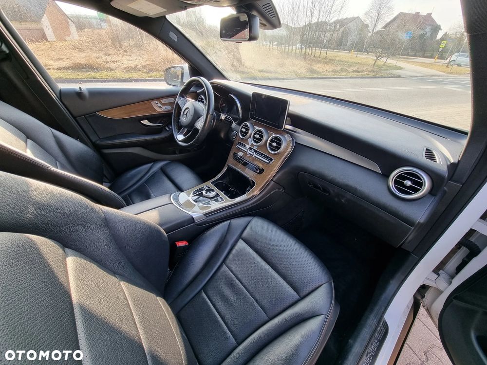 Mercedes-Benz GLC - 17