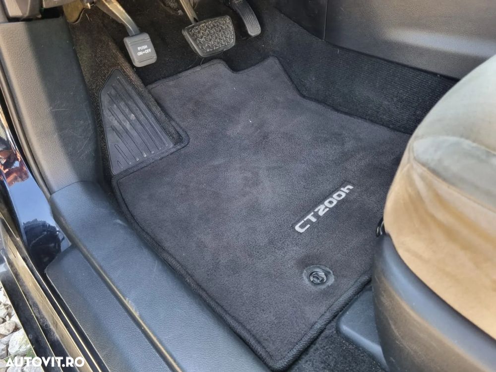 Lexus CT 200h Aut. Luxury - 29