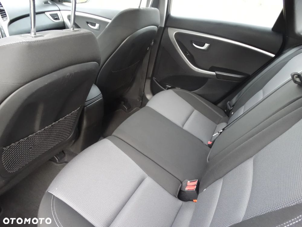 Hyundai i30 - 12
