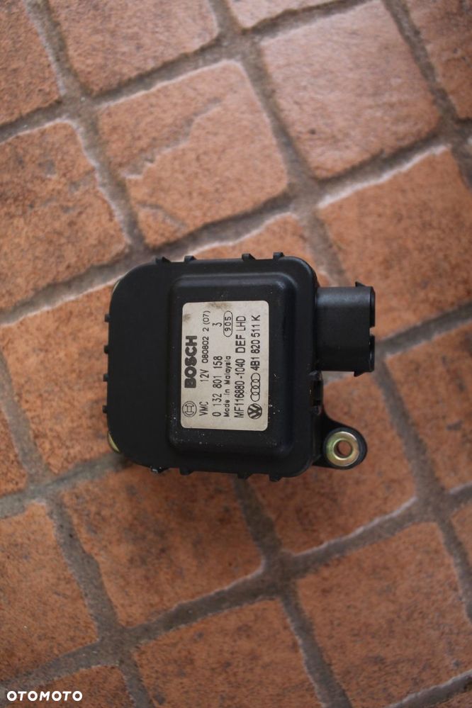 SILNICZEK NAGRZEWNICY AUDI A6 C5 4B1820511K - 4