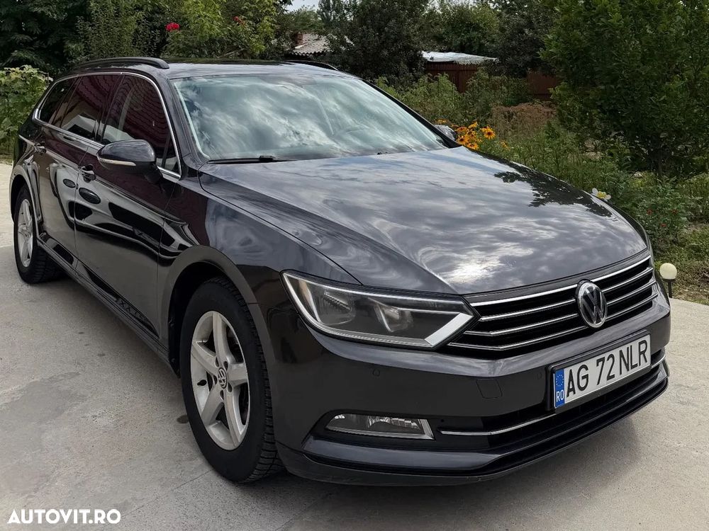 Volkswagen Passat - 1