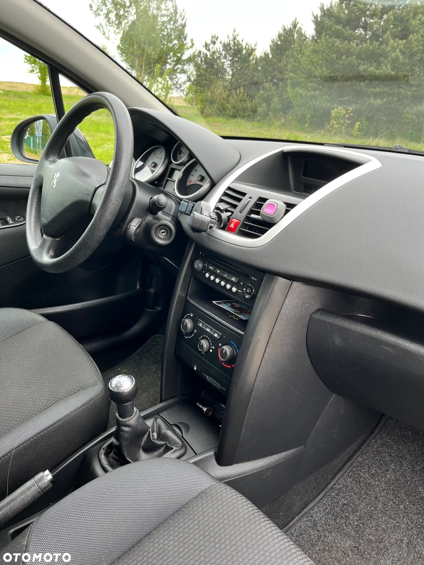 Peugeot 207 - 11