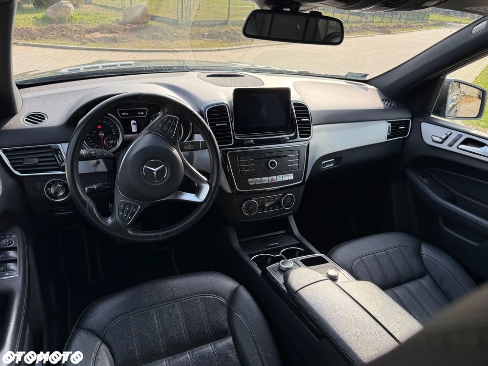 Mercedes-Benz GLE 250 d 4-Matic - 24