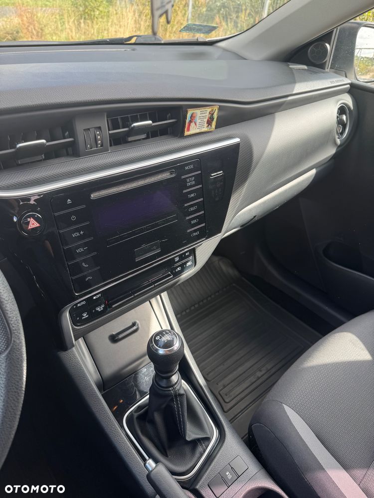 Toyota Auris 1.33 VVT-i Comfort - 12