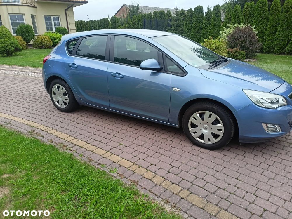 Opel Astra 1.4 Turbo - 1