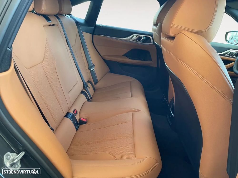 BMW i4 eDrive40 - 12