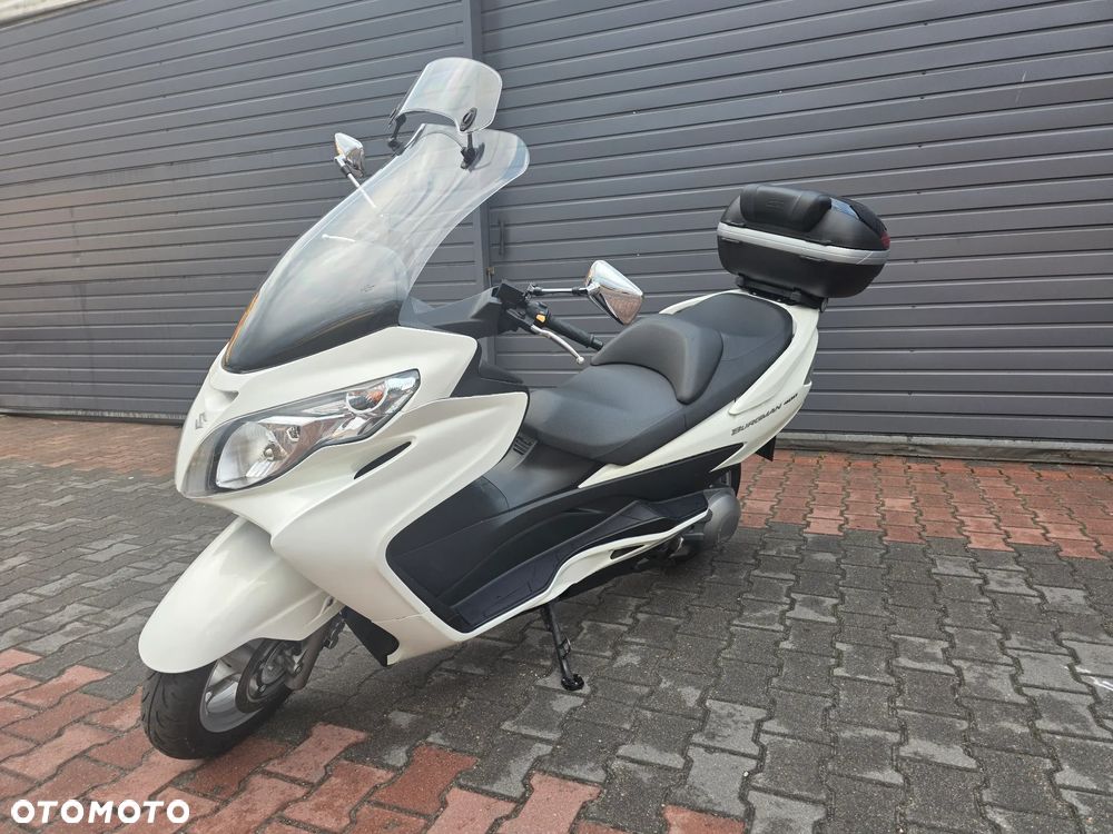 Suzuki Burgman - 4