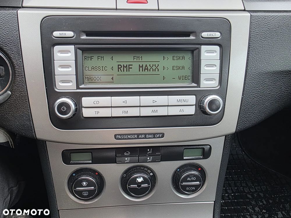 Volkswagen Passat 2.0 FSI Comfortline - 7